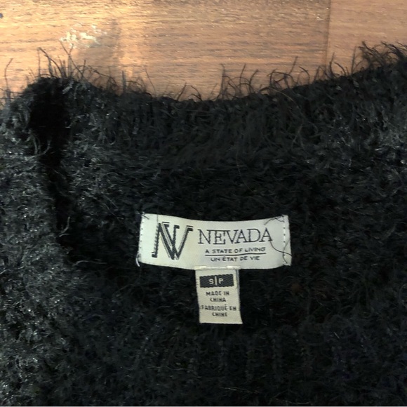 🇨🇦Medium Black Sparkly Sweater - Picture 6 of 12